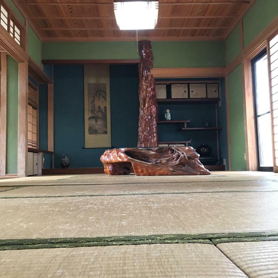 まるで一国一城の主 佐藤邸 Hotel Nichinan Exterior photo